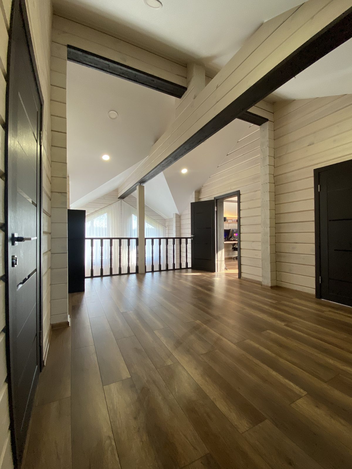 Холл второго этажа